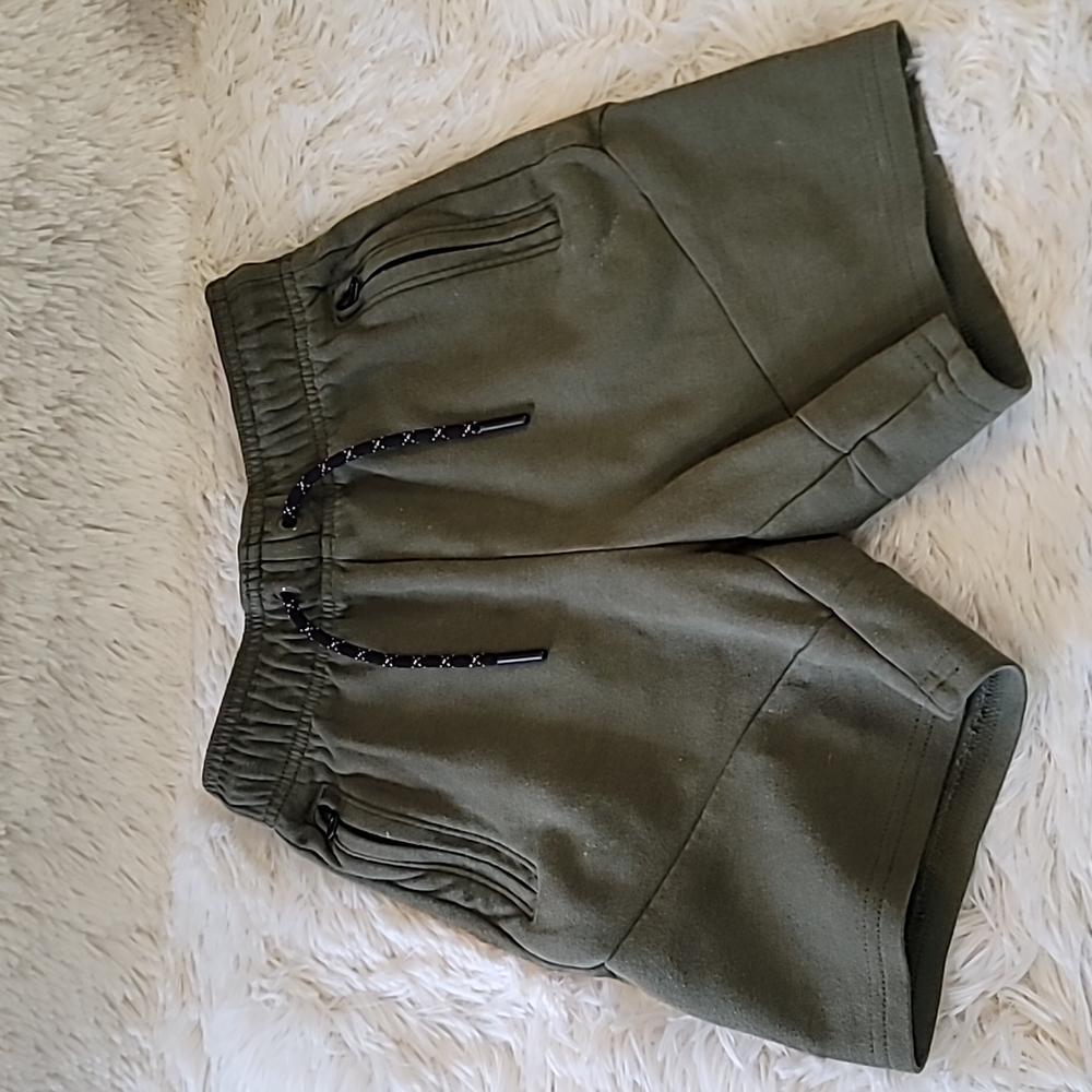 Boy shorts, size 6/7 , Gap kids